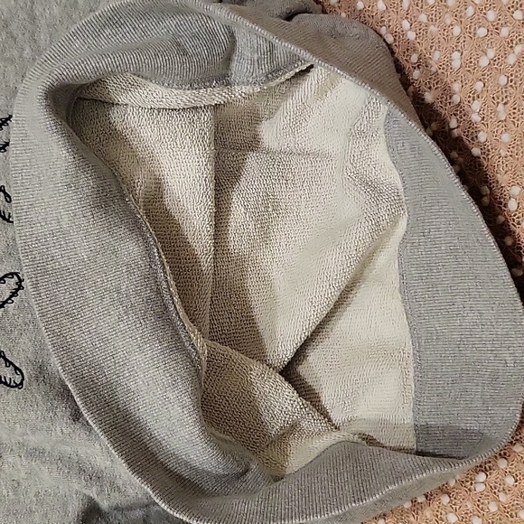 Uniqlo & Kaws Sesame Street sweatshirt - Picture 8 of 12